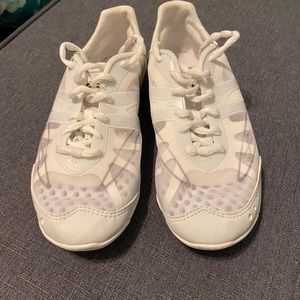 Nfinity Cheer Shoes Size 8